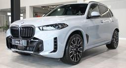 BMW X5 XDrive 40i 2026 года за 74 579 548 тг. в Семей