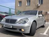 Mercedes-Benz C 200 2003 годаүшін3 750 000 тг. в Актау – фото 3