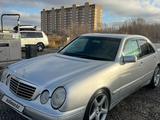 Mercedes-Benz E 320 2000 года за 4 800 000 тг. в Астана – фото 2