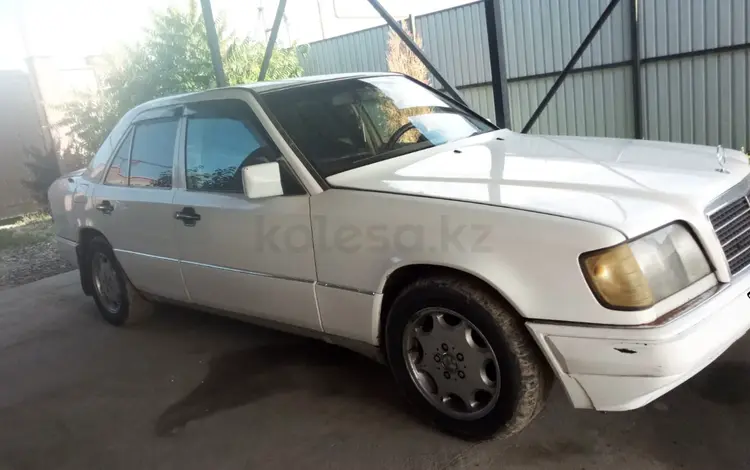 Mercedes-Benz E 220 1993 годаfor1 500 000 тг. в Алматы