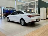 Hyundai Elantra 2022 года за 9 590 000 тг. в Уральск – фото 2