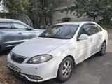 Daewoo Gentra 2014 года за 3 500 000 тг. в Алматы – фото 2