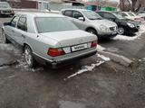 Mercedes-Benz E 230 1992 года за 1 350 000 тг. в Алматы – фото 2