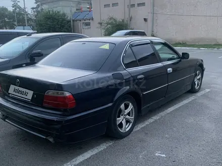 BMW 728 1997 года за 2 300 000 тг. в Алматы – фото 3