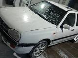 Volkswagen Golf 1994 года за 1 200 000 тг. в Семей