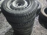 Пять баллонов в сборе с дисками 175/70 R13 за 60 000 тг. в Павлодар