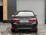 Toyota Camry 2014 года за 10 500 000 тг. в Тараз – фото 2