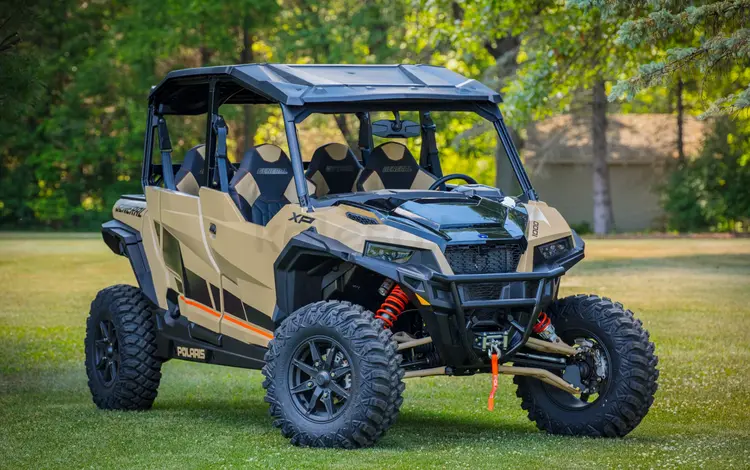 Polaris  Мотовездеход General XP 4 Deluxe 1000 Matte Military Tan 2022 года за 23 900 000 тг. в Алматы