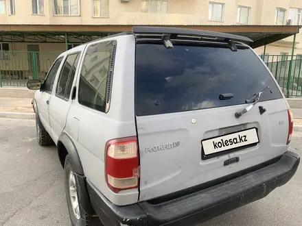 Nissan Pathfinder 1998 года за 2 600 000 тг. в Актау – фото 12