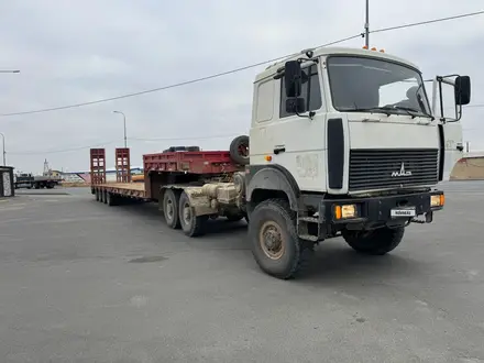 МАЗ  МАЗ 6425Х9-433-000 2016 года за 30 000 000 тг. в Атырау