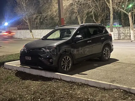 Toyota RAV4 2018 года за 9 100 000 тг. в Уральск – фото 8