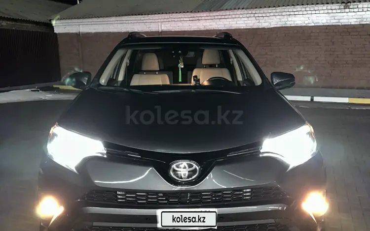 Toyota RAV4 2018 года за 9 100 000 тг. в Уральск