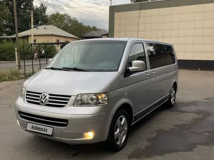 Volkswagen Caravelle 2007 года за 8 200 000 тг. в Алматы