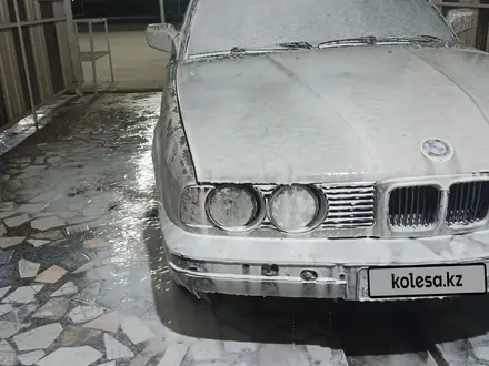 BMW 520 1990 года за 600 000 тг. в Шиели – фото 3