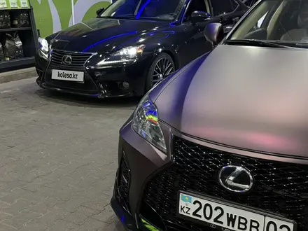 Lexus is-300, 2008