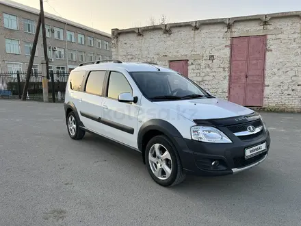 ВАЗ (Lada) Largus Cross 2018 года за 5 500 000 тг. в Атырау – фото 8