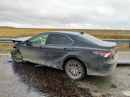 Toyota Camry 2023 года за 8 950 000 тг. в Павлодар