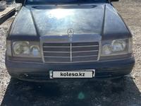 Mercedes-Benz E 260 1991 годаfor1 000 000 тг. в Караганда