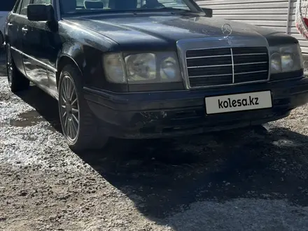 Mercedes-Benz E 260 1991 года за 1 000 000 тг. в Караганда – фото 7