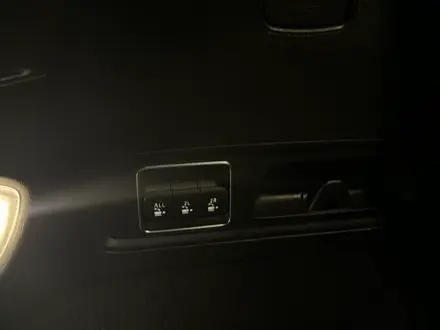 Mercedes-Benz GLS 450 2021 года за 45 000 000 тг. в Астана – фото 14