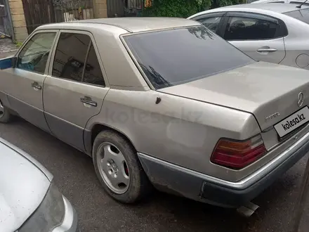Mercedes-Benz E 300 1991 года за 2 000 000 тг. в Алматы – фото 2