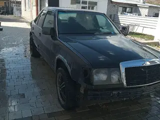 Mercedes-Benz E 260