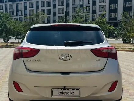 Hyundai Elantra 2016 года за 4 100 000 тг. в Актау – фото 2