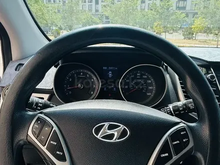 Hyundai Elantra 2016 года за 4 100 000 тг. в Актау – фото 6