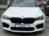 BMW M5 2023 года за 67 000 000 тг. в Алматы – фото 2