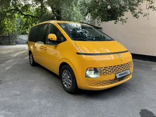 Hyundai Staria, 2022