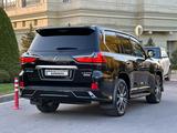 Lexus LX 570 2017 годаүшін44 500 000 тг. в Алматы – фото 2