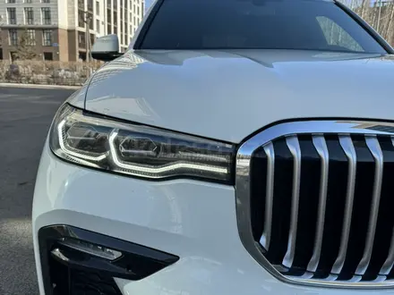 BMW X7 2019 года за 38 000 000 тг. в Астана – фото 2