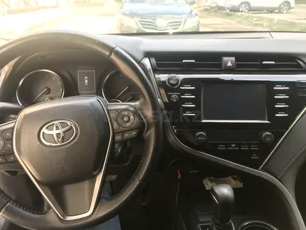 Toyota Camry 2019 года за 12 500 000 тг. в Уральск – фото 6