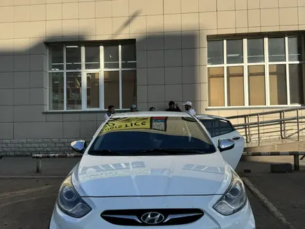 Hyundai Accent 2013 года за 4 800 000 тг. в Караганда – фото 2