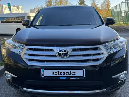 Toyota Highlander 2011 года за 12 000 000 тг. в Астана – фото 2