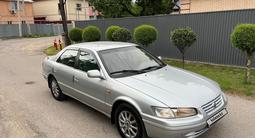 Toyota Camry 1999 года за 3 400 000 тг. в Алматы – фото 2