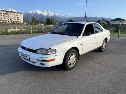 Toyota Camry 1995 года за 1 600 000 тг. в Алматы – фото 2