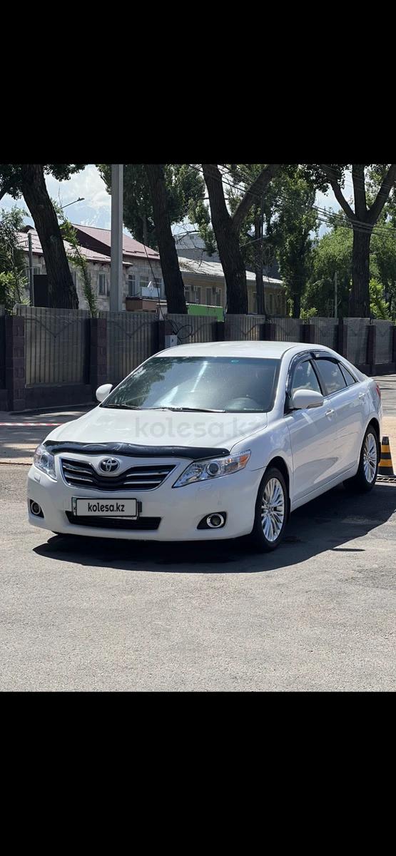 Toyota Camry 2009 г.