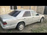 Mercedes-Benz E 260 1986 года за 450 000 тг. в Талдыкорган – фото 3