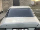 Mercedes-Benz E 260 1986 года за 450 000 тг. в Талдыкорган – фото 2