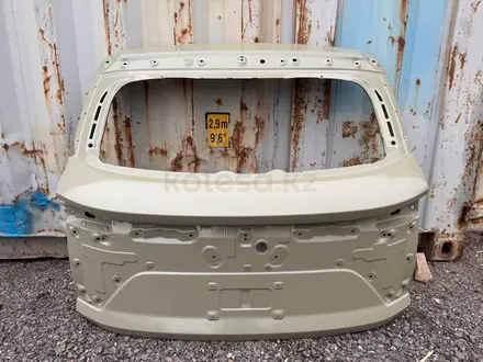Крышка багажника Geely Coolray, Дверь багажника за 5 000 тг. в Астана