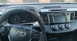 Toyota RAV4 2017 года за 10 800 000 тг. в Усть-Каменогорск – фото 2