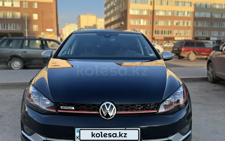 Volkswagen Golf 2018 года за 12 900 000 тг. в Астана
