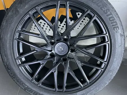 Шины с дисками Bridgestone Vossen за 1 000 000 тг. в Алматы – фото 6