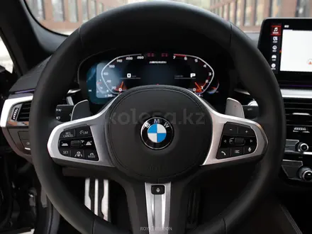 BMW 550 2022 года за 56 000 000 тг. в Алматы – фото 31