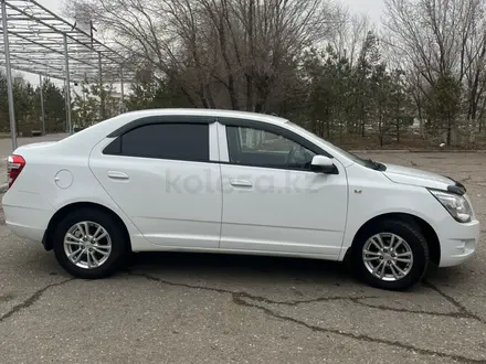 Chevrolet Cobalt 2022 года за 6 350 000 тг. в Жезказган – фото 3