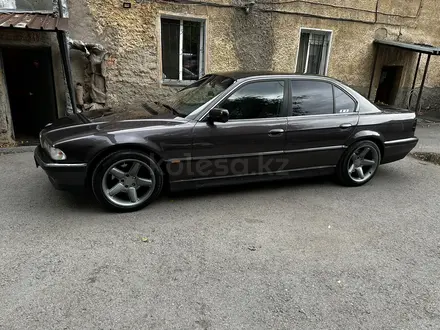 BMW 730 1995 года за 2 800 000 тг. в Караганда – фото 3