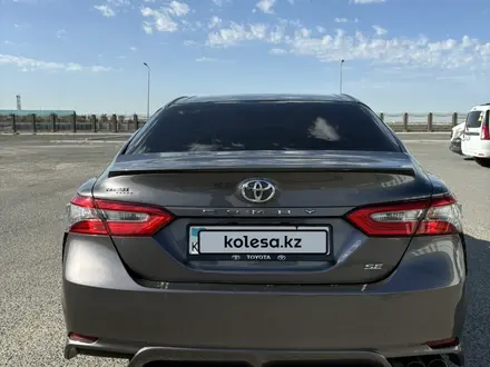 Toyota Camry 2018 года за 12 000 000 тг. в Семей – фото 21