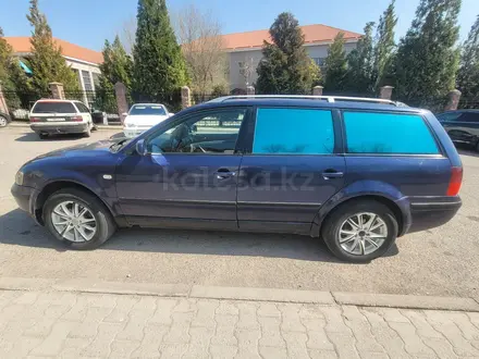 Volkswagen Passat 2000 года за 1 950 000 тг. в Шымкент – фото 12