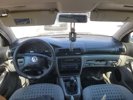 Volkswagen Passat 2000 года за 1 950 000 тг. в Шымкент